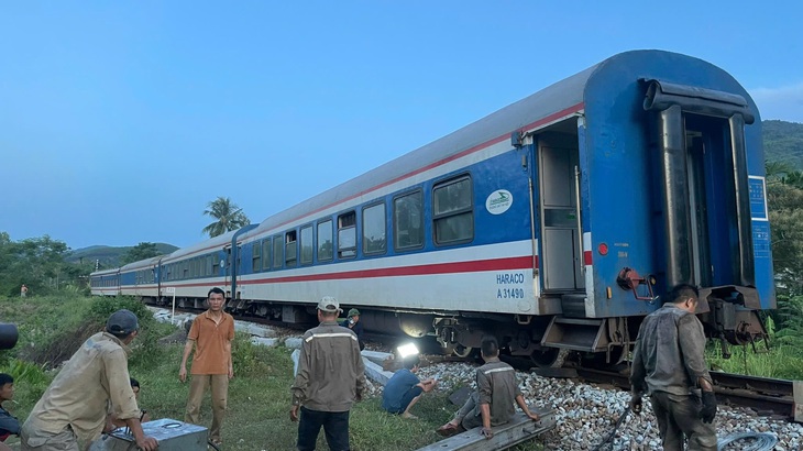 Tàu hỏa liên tiếp trật bánh ở Huế, ngành đường sắt từng kết luận ra sao? - Ảnh 1.