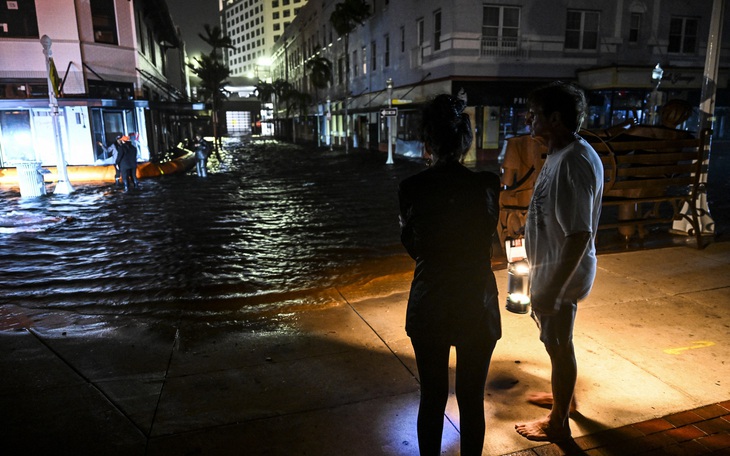 Sau bão, Florida ghi nhận 13 ca tử vong vì vi khuẩn ăn thịt người - Ảnh 2.