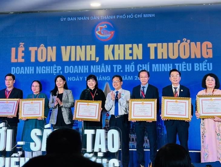 Tôn vinh doanh nghiệp, doanh nhân TP.HCM tiêu biểu năm 2024 - Ảnh 1.