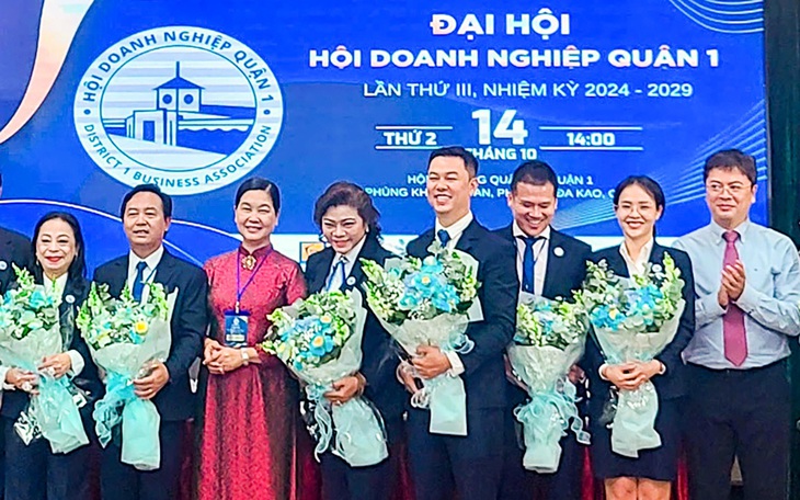 Trung tâm quản lý phố đi bộ và công viên quận 1: Đổi mới công tác quản lý không gian công cộng  - Ảnh 3.