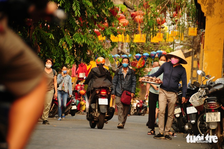 Hội An thành công vang dội sau 20 năm cấm xe gắn động cơ, khách muốn cấm hẳn - Ảnh 2.