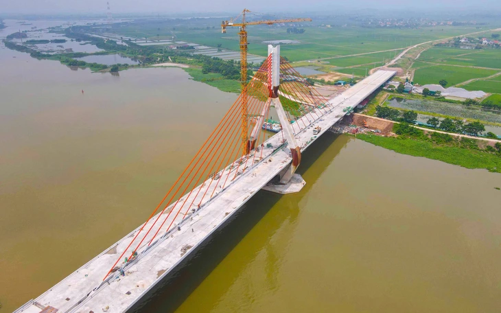Cầu nghìn tỉ vừa thông, dân phải đi đường vòng, vì sao? - Ảnh 5.