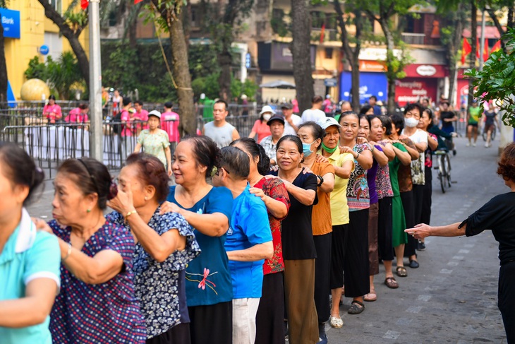 Mãn kinh không đơn giản chỉ là không còn ‘đèn đỏ’ - Ảnh 1.