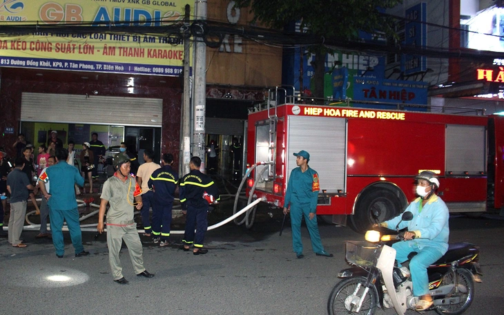 Cháy quán karaoke, một khách hàng ngủ quên tử vong - Ảnh 2.