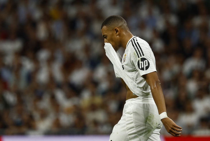 Real Madrid hối hận vì ký hợp đồng với Mbappe - Ảnh 1.