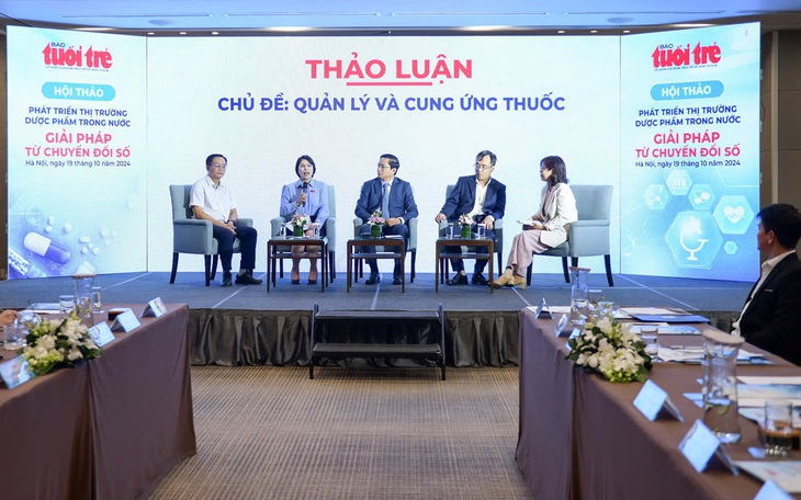 Bộ trưởng Đào Hồng Lan: Giá thuốc nếu không quản lý sẽ như 'thả gà ra đuổi' - Ảnh 2.