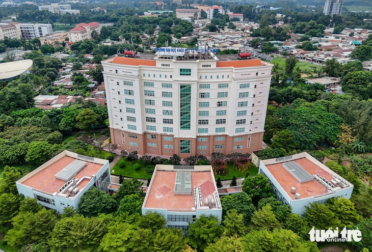 Đại học Quốc gia TP.HCM sau 3 thập kỷ: Diện mạo đẹp hơn với các cụm trường, ký túc xá  - Ảnh 11.