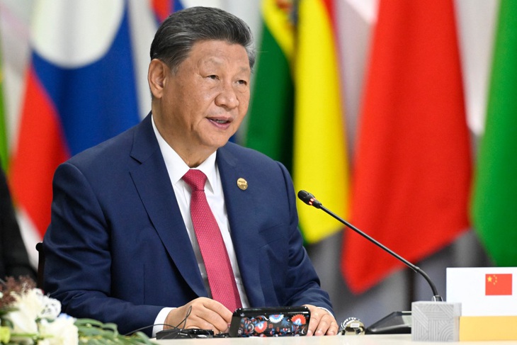 Thượng đỉnh BRICS: Ông Tập Cận Bình nói 'không được leo thang chiến sự' ở Ukraine - Ảnh 1.