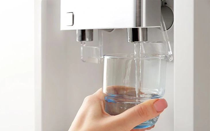 Đâu là sự thật khoa học về nước ion kiềm - Ảnh 2.