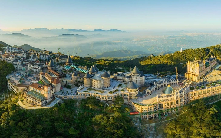 Sun Group bất ngờ báo lãi tăng vọt, hé lộ quy mô nợ vay - Ảnh 2.