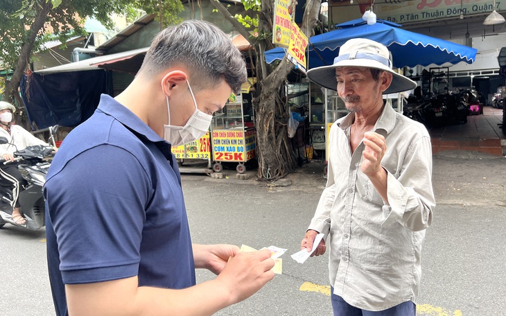 Khóc, cười giấc mơ đổi đời từ vé số - Kỳ 7: Trúng độc đắc, đổi đời và... tàn đời - Ảnh 3.