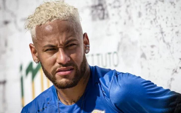 Neymar bật khóc: Tôi đau khổ từng ngày trong 12 tháng qua - Ảnh 2.