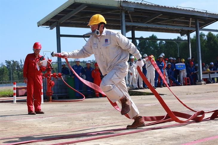 Chuyến ứng phó bà hỏa với 45 triệu giờ công an toàn ở nhà máy lọc dầu Dung Quất - Ảnh 3.