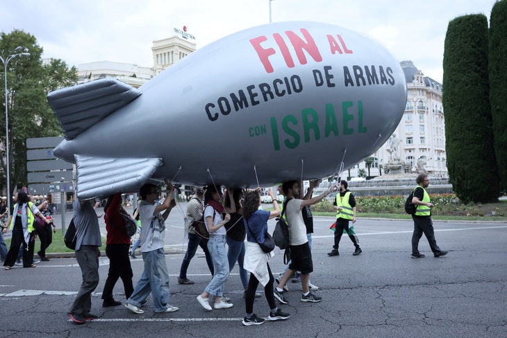 Tin tức thế giới 6-10: Israel báo động trước kỉ niệm Gaza; tàu hải quân New Zealand mắc cạn - Ảnh 2.