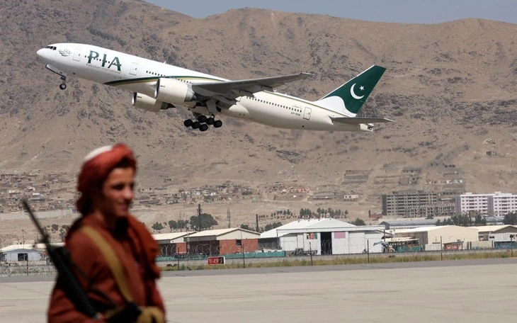 Taliban bắt 14 người vì dám hát hò - Ảnh 3.