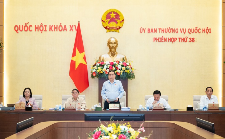 Chủ tịch Quốc hội: 'Tháo gỡ các khó khăn, vướng mắc, ách tắc trong phát triển kinh tế - xã hội' - Ảnh 3.