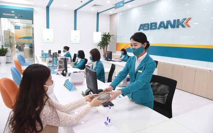 Động thái bất ngờ của đại gia Vũ Văn Tiền tại Geleximco và ABBank - Ảnh 2.