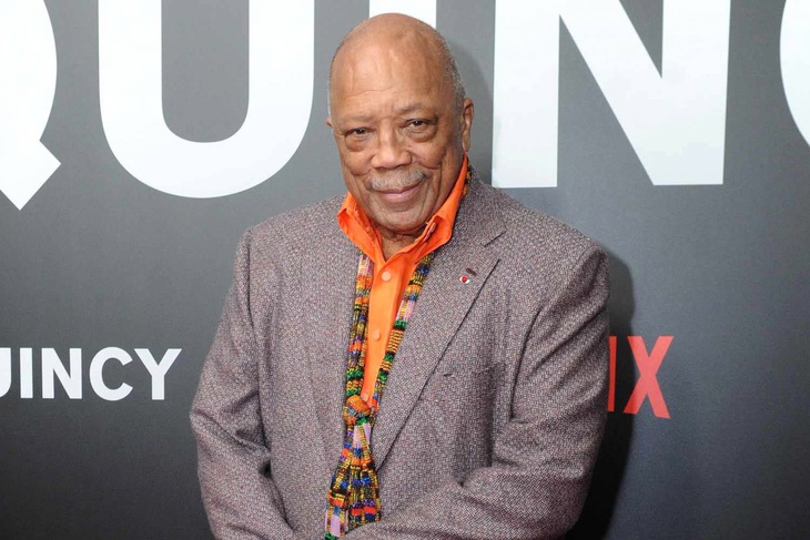 Quincy Jones, ông trùm làng giải trí Mỹ từng hợp tác với Michael Jackson, qua đời ở tuổi 91 - Ảnh 1.