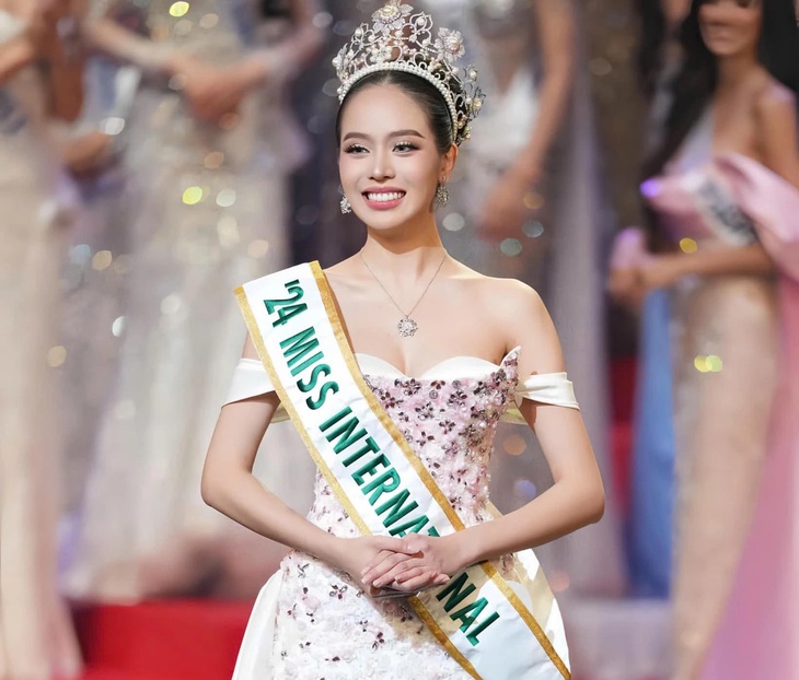 Bí quyết nào giúp Thanh Thủy đoạt vương miện hoa hậu ở Miss International? - Ảnh 1.