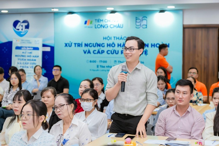 Bệnh viện Đại học Y Dược TP.HCM đào tạo cho đội ngũ Long Châu - Ảnh 1.