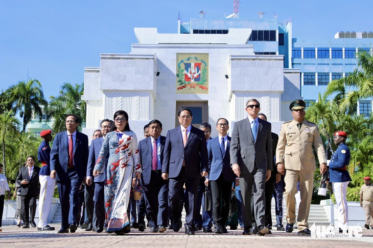 Thủ tướng Phạm Minh Chính tưởng niệm những người sáng lập Cộng hòa Dominica - Ảnh 4.