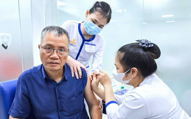 Thời AI nhưng vẫn còn nhiều bệnh nhân zona điều trị bệnh sai cách như "đi khoán, đắp lá cây"  - Ảnh 2.