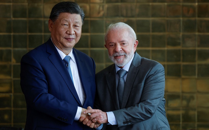 Trung Quốc chuyển từ vai trò cho vay sang thu nợ từ hàng chục nước năm 2025 - Ảnh 2.