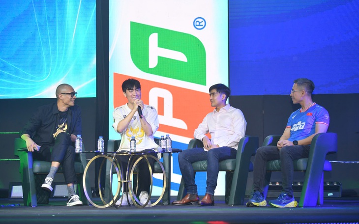 Lê Hà Anh Tuấn giành giải Vận động viên Esports xuất sắc của năm - Ảnh 2.