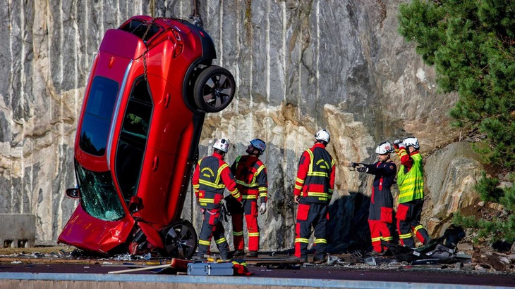 Volvo cam kết với 2 chữ 'an toàn' ra sao: Tự tìm đến tai nạn, lấy dữ liệu thực tế từ người thật - Ảnh 2.