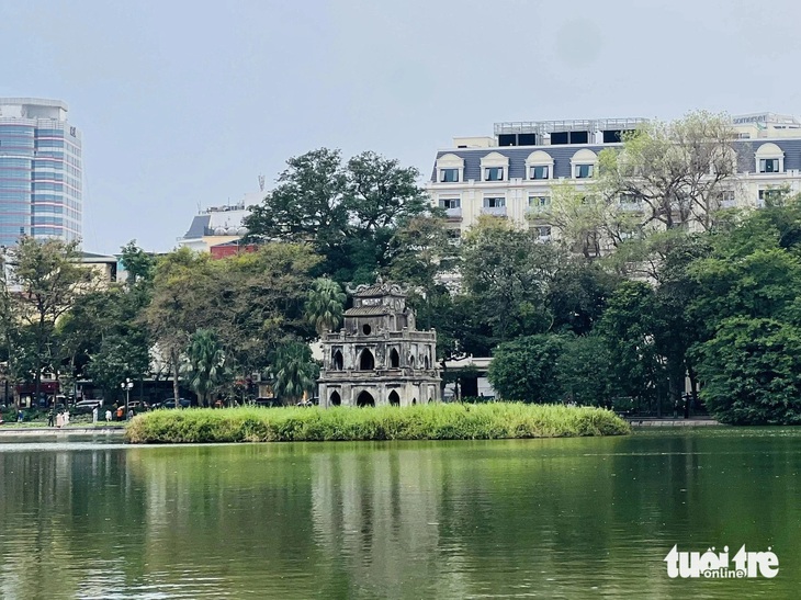 Hà Nội sáp nhập đơn vị hành chính, giấy tờ của xã phường cũ chưa hết hạn có được sử dụng không? - Ảnh 1.