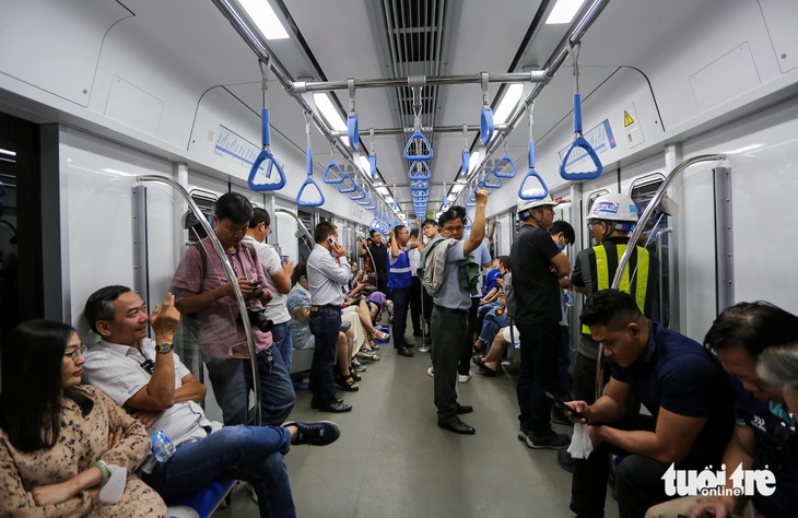 TP.HCM đề xuất miễn phí vé đi tàu metro số 1 trong tháng đầu với hơn 15 tỉ đồng  - Ảnh 2.