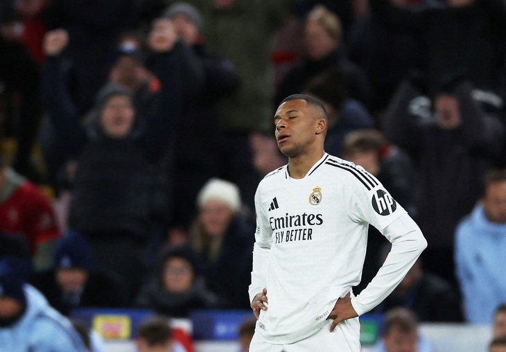 Vì sao Mbappe gặp khó ở Real Madrid? - Ảnh 1.