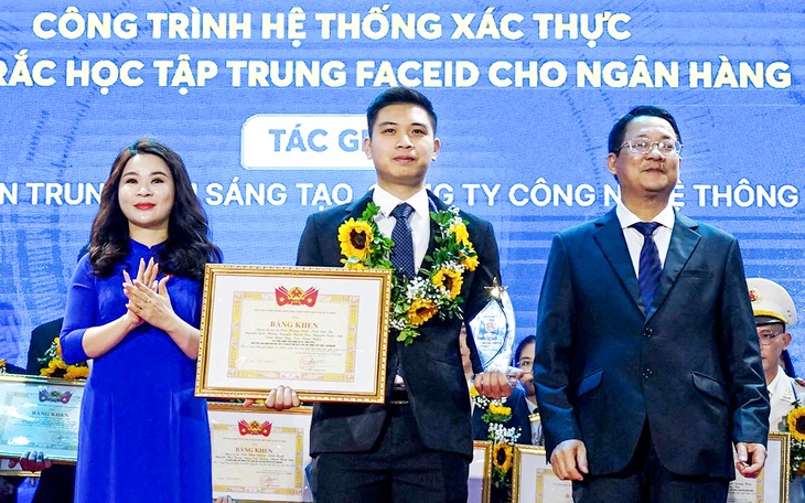 Xác thực sinh trắc học FaceID ngân hàng được vinh danh Tuổi trẻ sáng tạo - Ảnh 1.