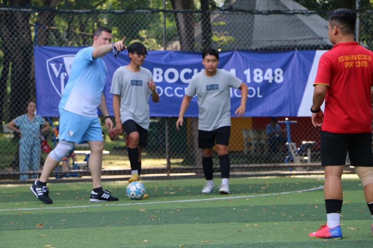 VfL Bochum chung tay phát triển bóng đá trẻ Việt Nam: Hành trình kết nối đam mê và tài năng - Ảnh 4.