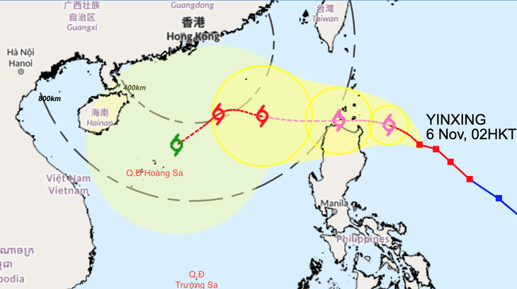 Bão Yinxing mạnh lên cấp 13, đang hướng vào Biển Đông - Ảnh 1.