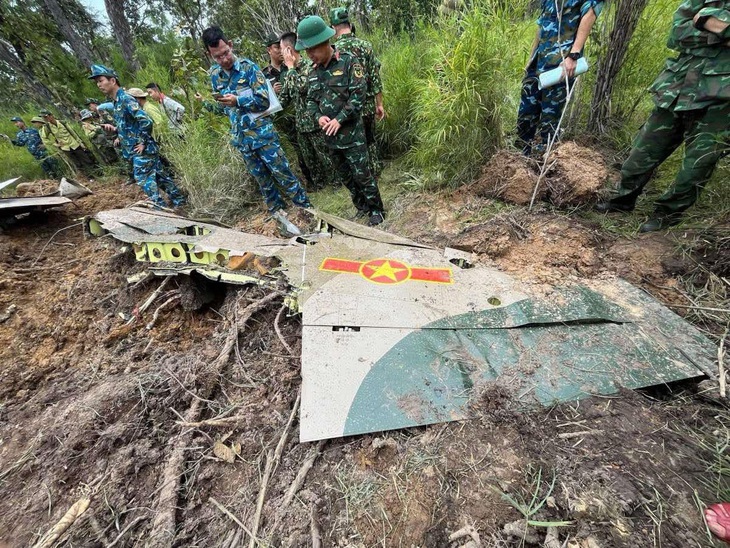 Máy bay Yak-130 đã rơi trong Vườn quốc gia Yok Đôn - Ảnh 8.