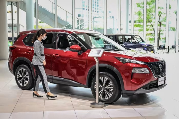 Nissan sẽ sa thải 9.000 lao động, giảm cổ phần trong Mitsubishi, giảm lương CEO - Ảnh 1.