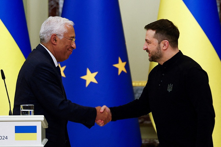 Ông Zelensky: Ukraine cần lá chắn NATO để sống sót - Ảnh 1.