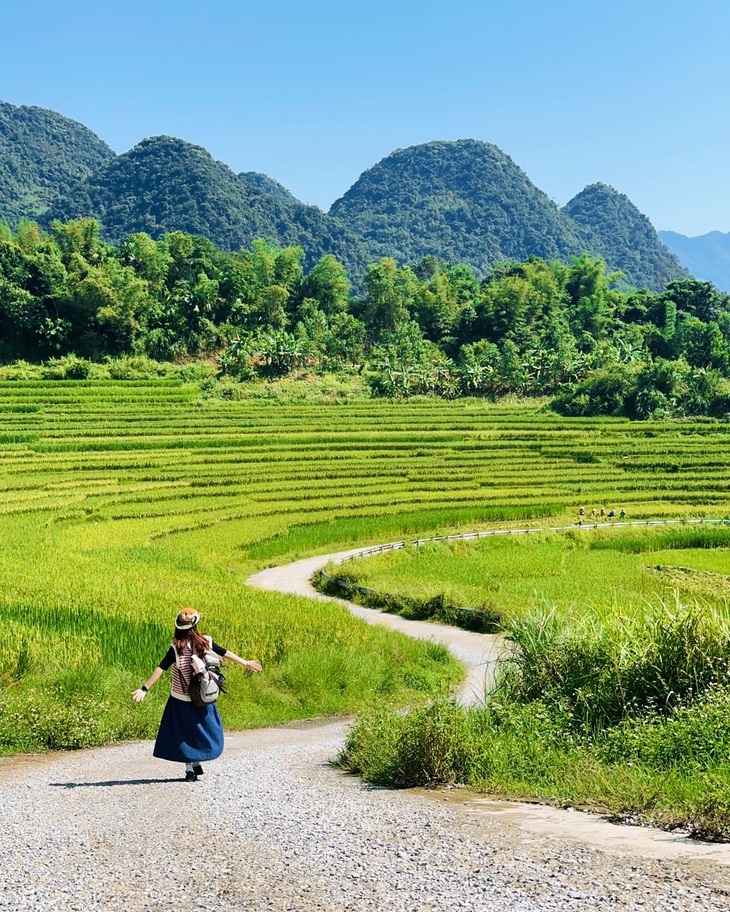 Một mình xuyên Việt lần đầu, cô gái 25 tuổi 'bước ra khỏi vùng an toàn, có chút sợ nhưng vui' - Ảnh 6.