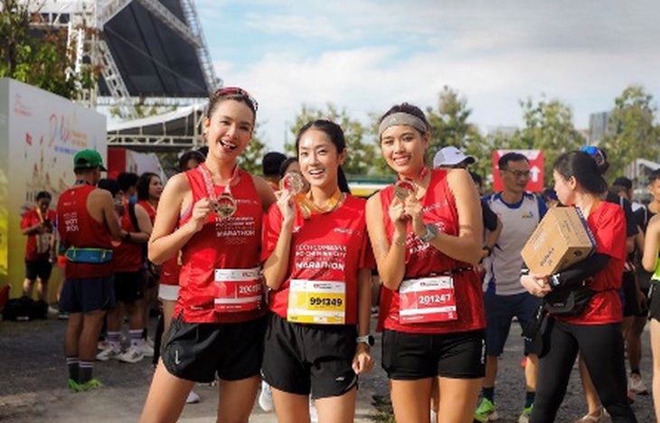 Những hình ảnh ấn tượng tại Giải marathon quốc tế TP.HCM Techcombank 2024 - Ảnh 7.