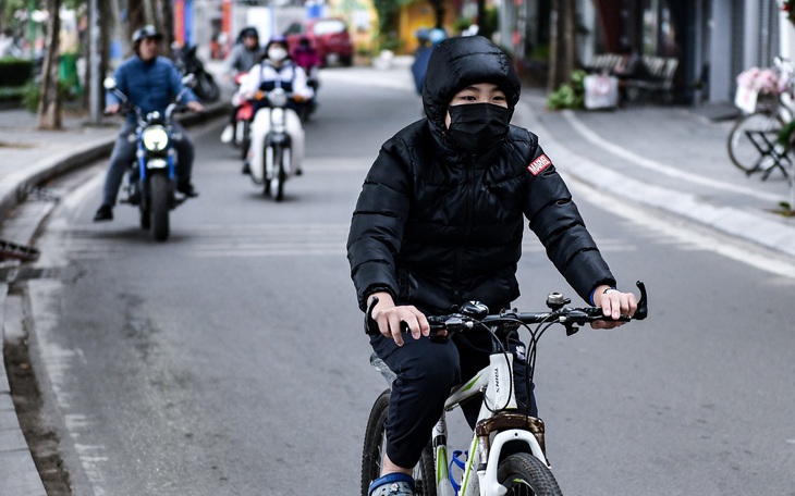 Gió mùa đông bắc tăng cường, Hà Nội có thể rét 10 độ C - Ảnh 3.