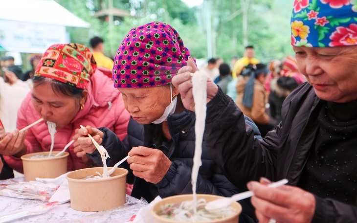 Ba hộ dân Làng Nủ viết đơn xin không nhận nhà tái định cư - Ảnh 3.