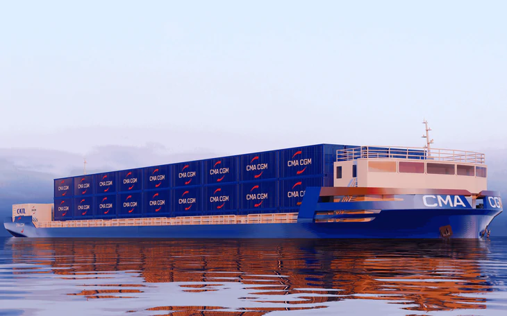 Hãng tàu CMA CGM đưa sà lan điện đầu tiên vào vận tải container tại Việt Nam - Ảnh 4.