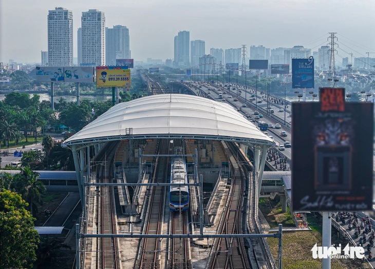 Hoàn thành bàn giao 4 gói thầu chính của metro số 1, sẵn sàng chạy chính thức - Ảnh 1.