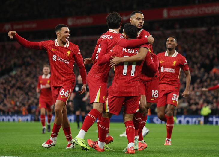 Liverpool khiến Man City nhận thất bại thứ tư liên tiếp ở Premier League - Ảnh 1.