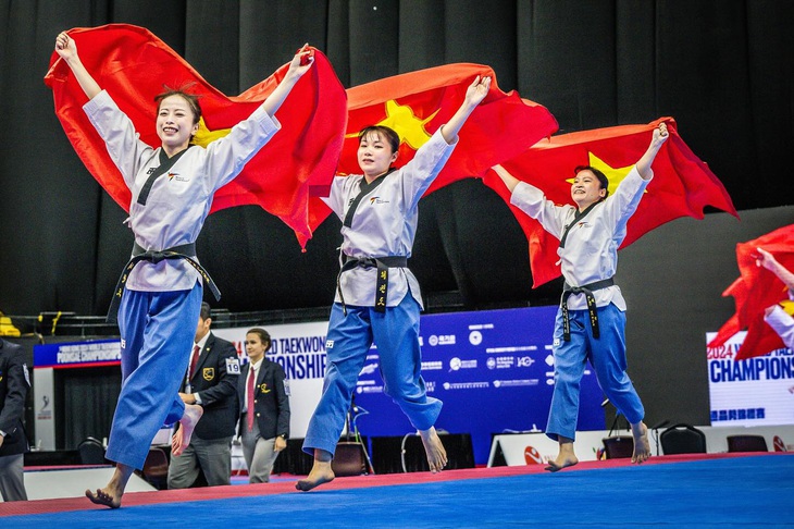 'Chị đẹp đạp gió' Châu Tuyết Vân giành HCV taekwondo thế giới 2024 - Ảnh 2.