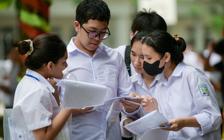 2.200 học sinh tranh tài 'giải toán trên máy tính cầm tay': đi thi như đi hội - Ảnh 3.