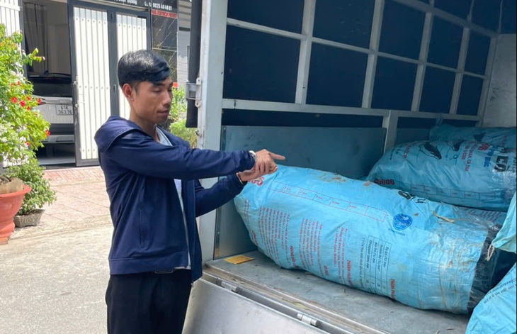 Bắt 10 người mua bán, vận chuyển ma túy liên tỉnh, thu giữ 550 kg cần sa khô - Ảnh 1.