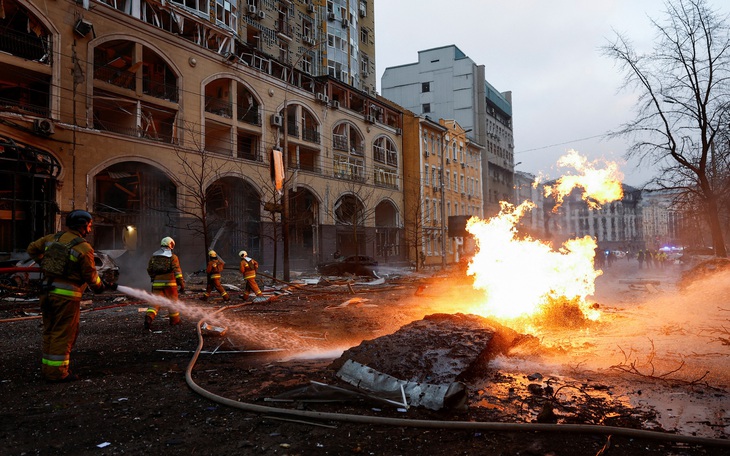 Nga nói đánh thành công tổ hợp Patriot, bị tố gây thiệt hại đại sứ quán tại Kiev. - Ảnh 2.