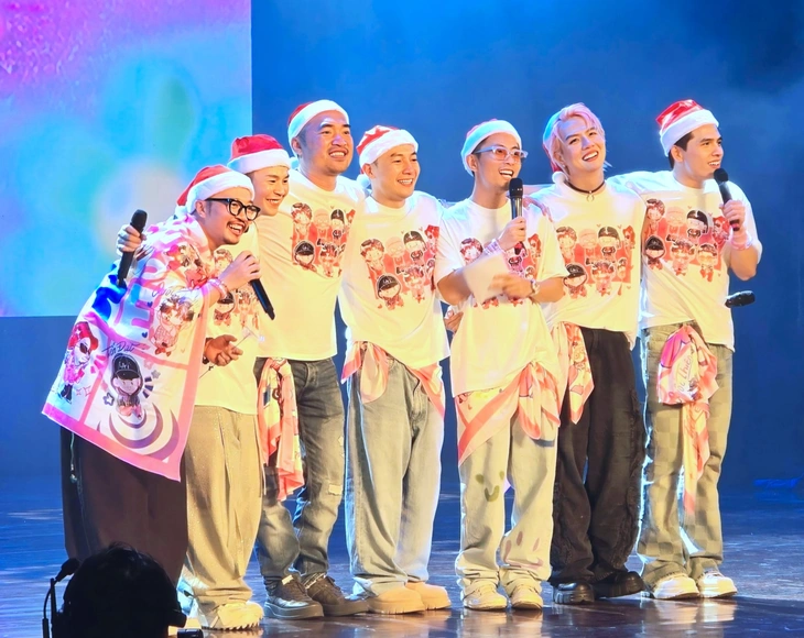 Từ fan meeting của Tăng Phúc, nhìn lại 'công nghệ gặp fan' 2025 - Ảnh 3. Từ fan meeting của Tăng Phúc, nhìn lại 'công nghệ gặp fan' 2025 - Ảnh 3.
